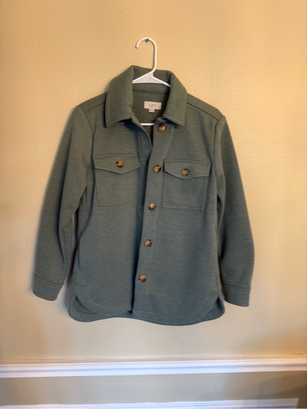 LOFT Olive Green Button-Up Utility Jacket size xs petite